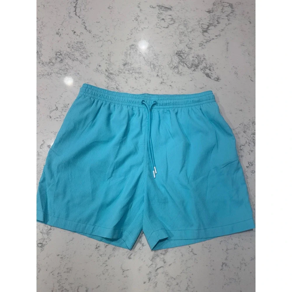 Chubbies Mens Blue Seersucker Swim Trunks 5.5 Inch XL Lined Shorts. Never worn